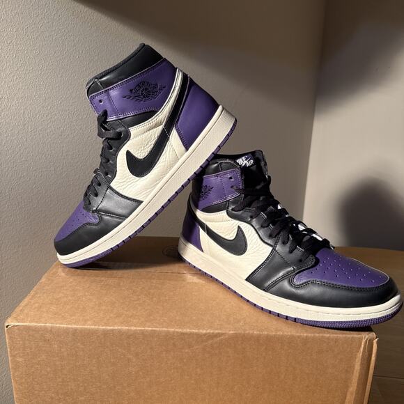Size 12 - Air Jordan 1 Retro OG High Court Purple 2018 OG Soft Leather main image 8